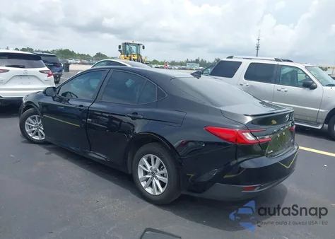 2025 Toyota Camry Le из США, поврежденный, VIN 4T1DAACK2SU597189